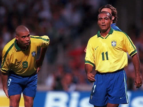 愈发突出 愈发突出