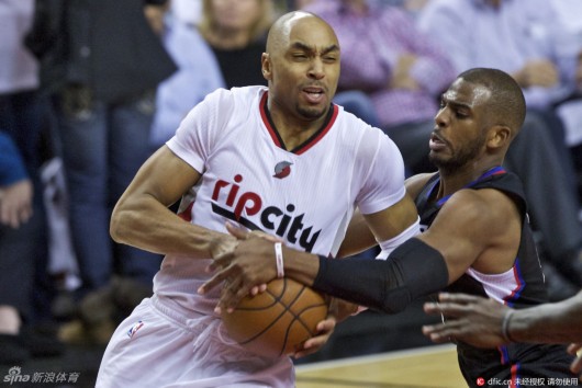 往往受到各 往往受到各